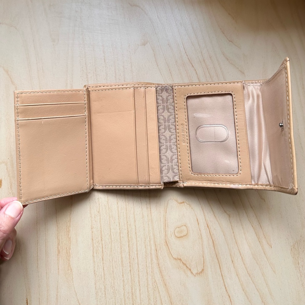 Fossil Multicolor Genuine Leather Wallet - Picture 5 of 8